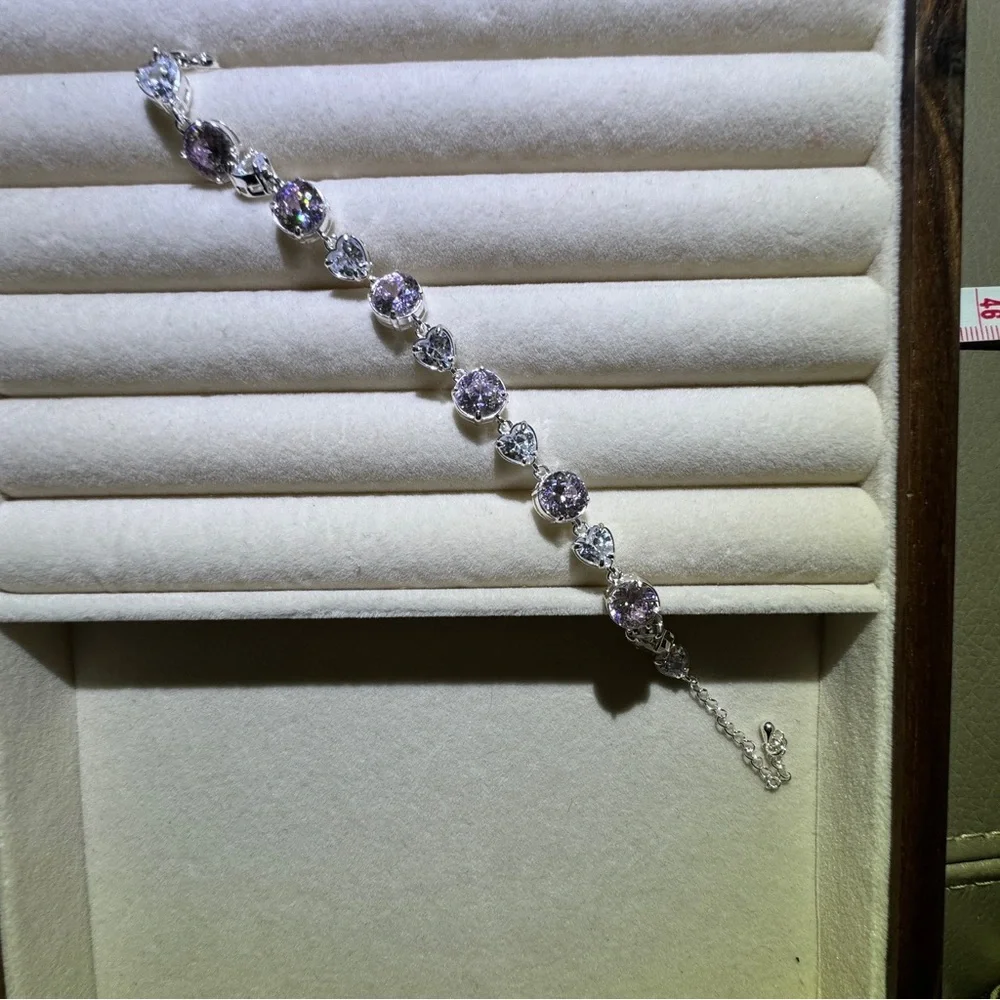 Elegant Silver and pink Bracelet - Picture 4 of 5